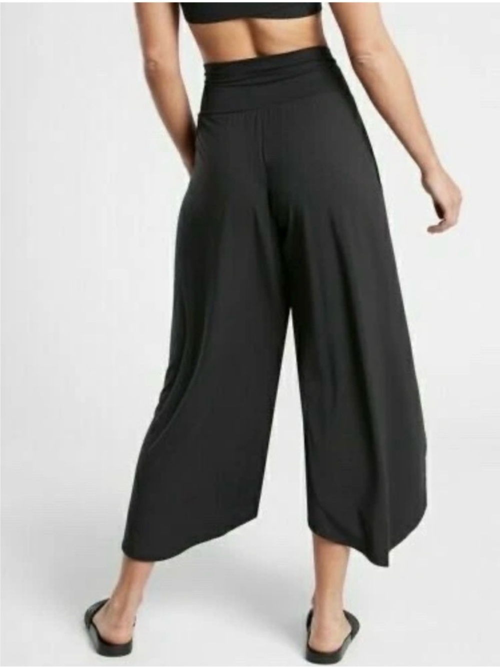 NWOT • Athleta Release Pant in Black (Tulip-Style Wrap Wide Leg Crop) • Large - Picture 6 of 11